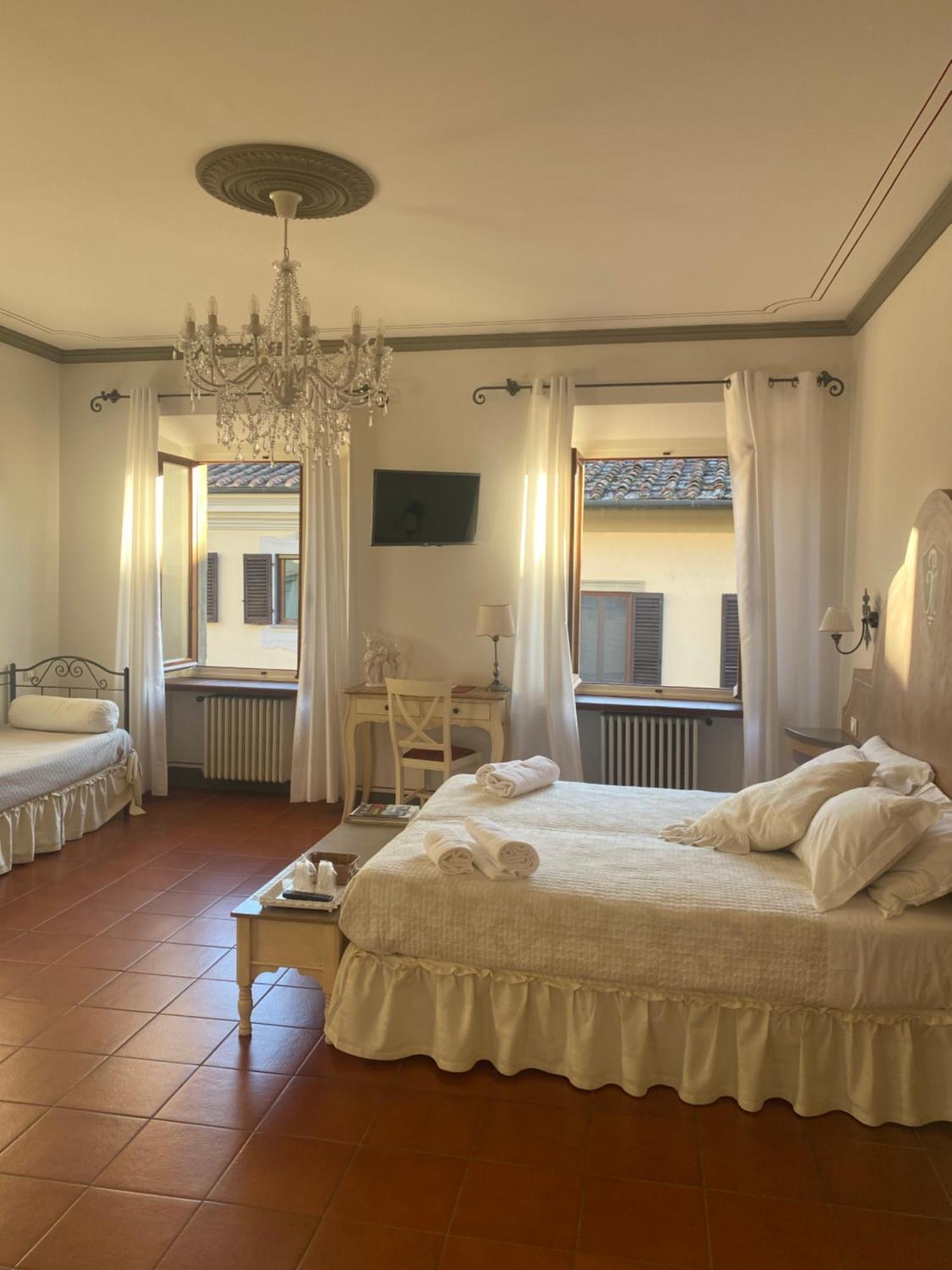 Palazzo Mari Suite & Rooms B&B Montevarchi Eksteriør bilde