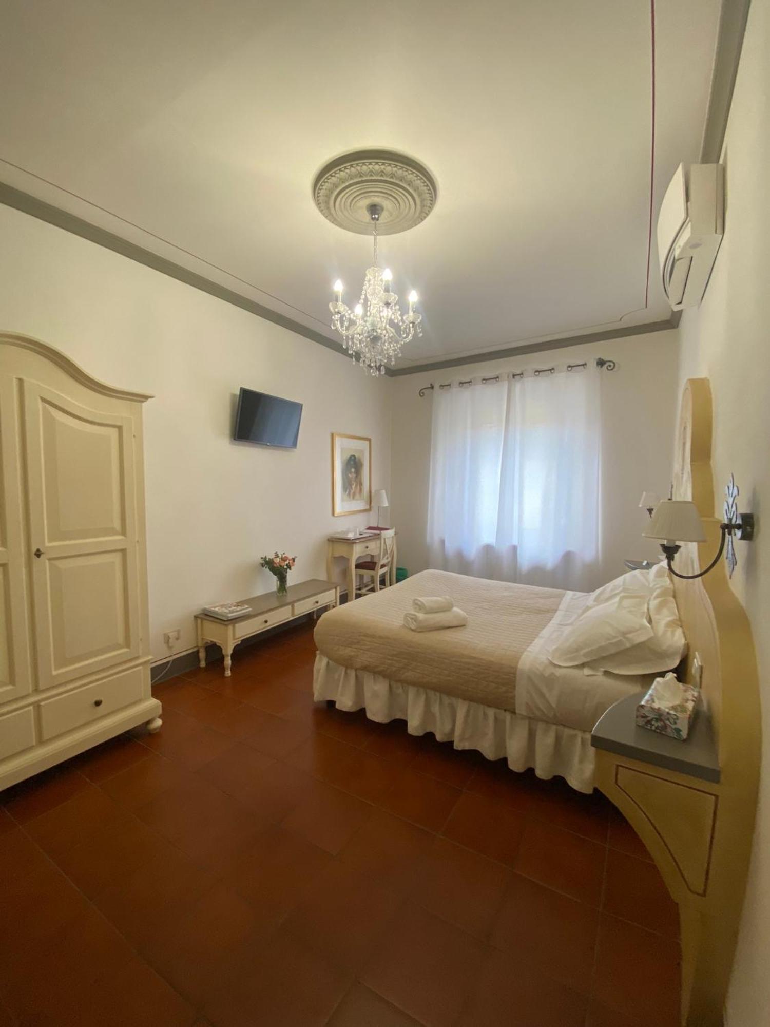 Palazzo Mari Suite & Rooms B&B Montevarchi Eksteriør bilde