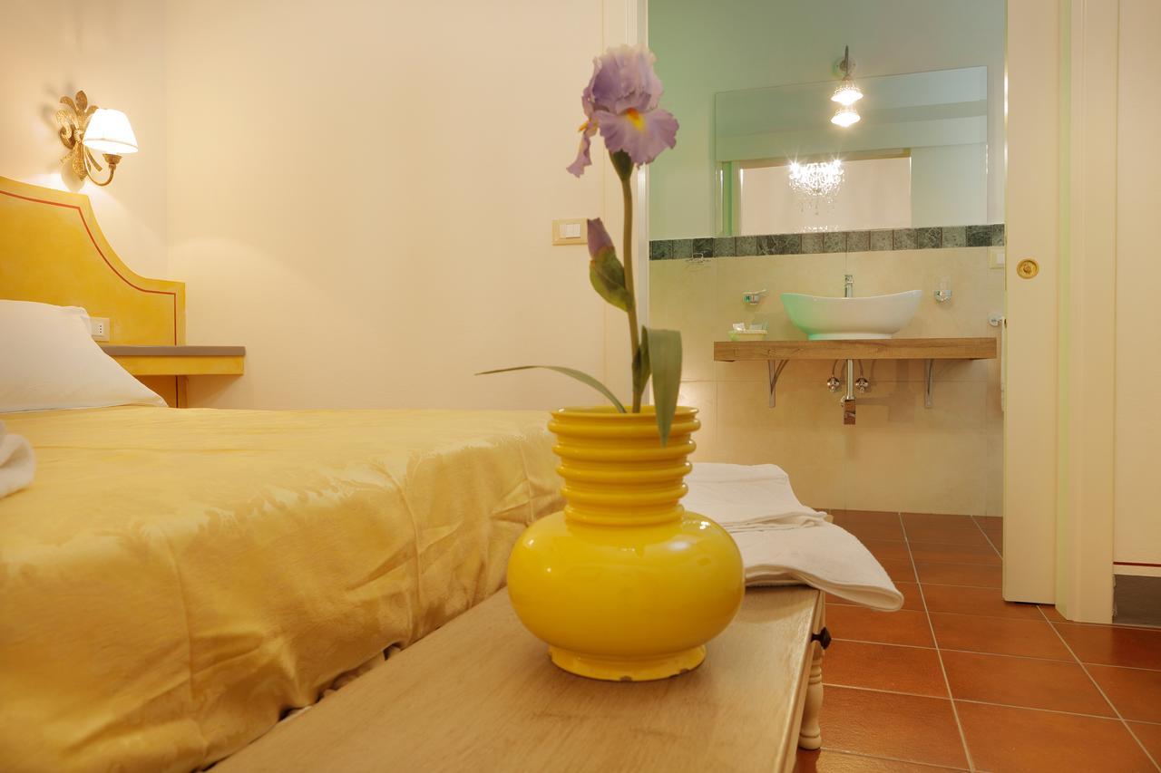 Palazzo Mari Suite & Rooms B&B Montevarchi Eksteriør bilde
